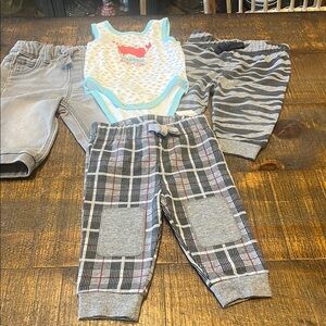 Three Kids gray stretchy Bottoms and diaper shirt